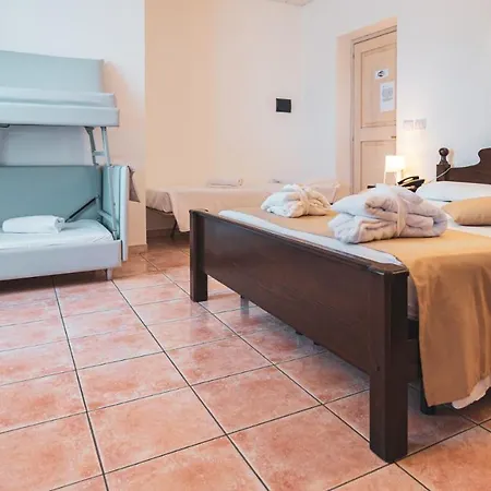 מלון Terme Di Casteldoria 4*